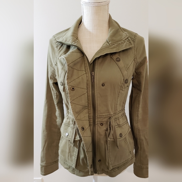 Hollister Ladies XS Olive Jacket gently used - Picture 2 of 11